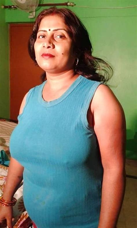 desi milf pics|Hot Indian MILF Nude Porn Pics